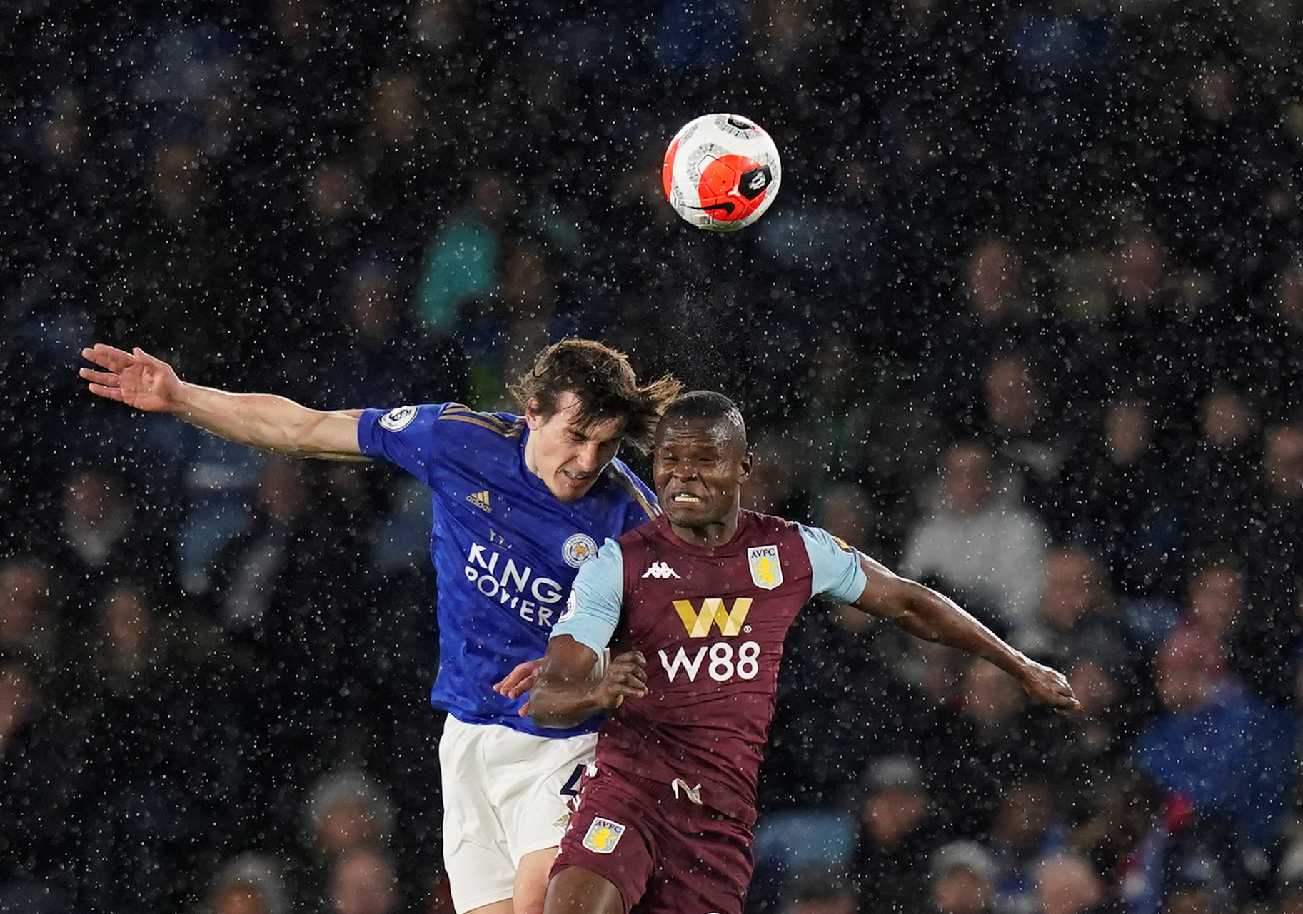 租借公告：经双方协商达成一致，泰山球员卢永涛租借至河南.